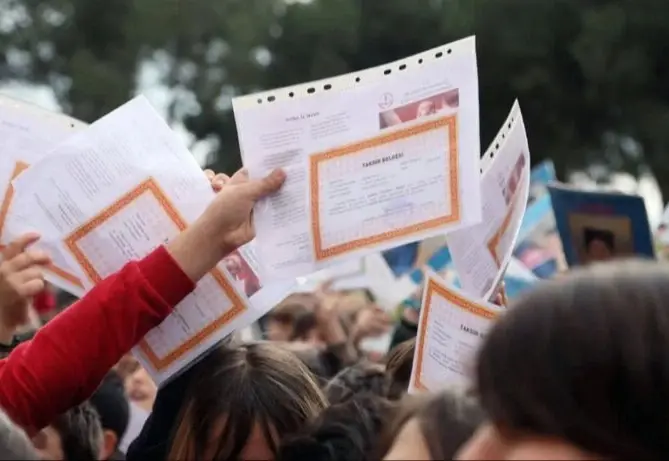 Öğrencilerin karne günü!