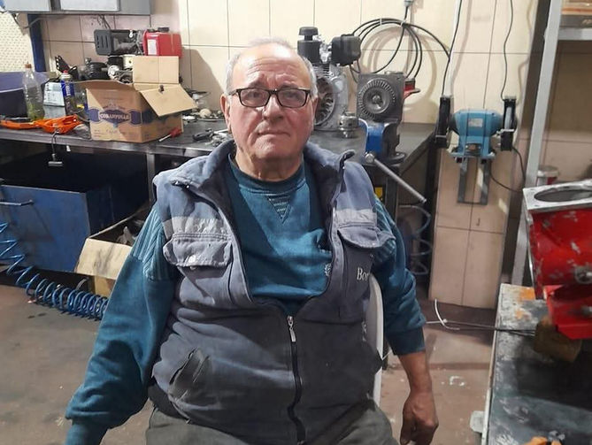 Latif Usta vefat etti