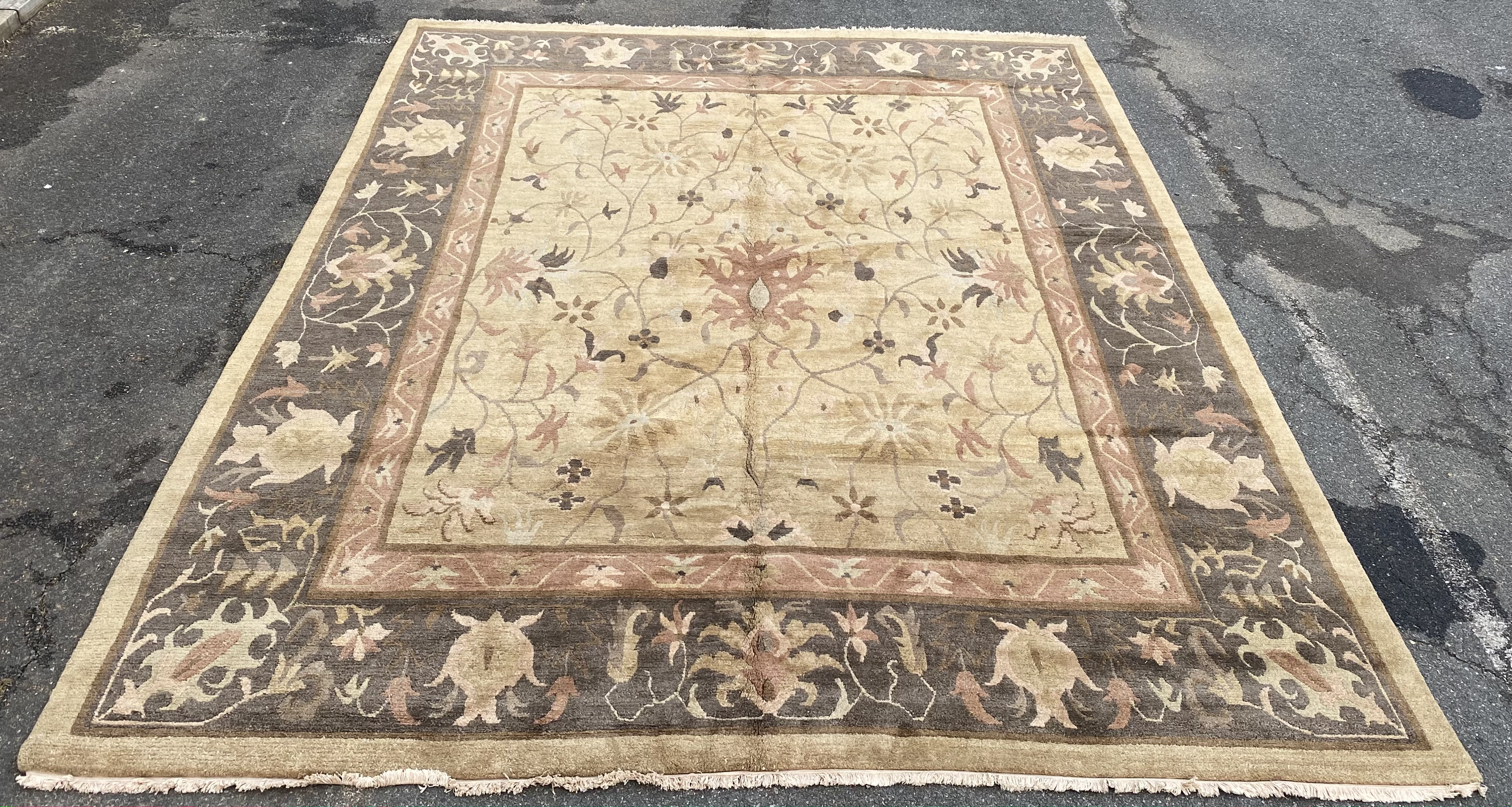 Fine Tibetan / 11'11"x15'3"