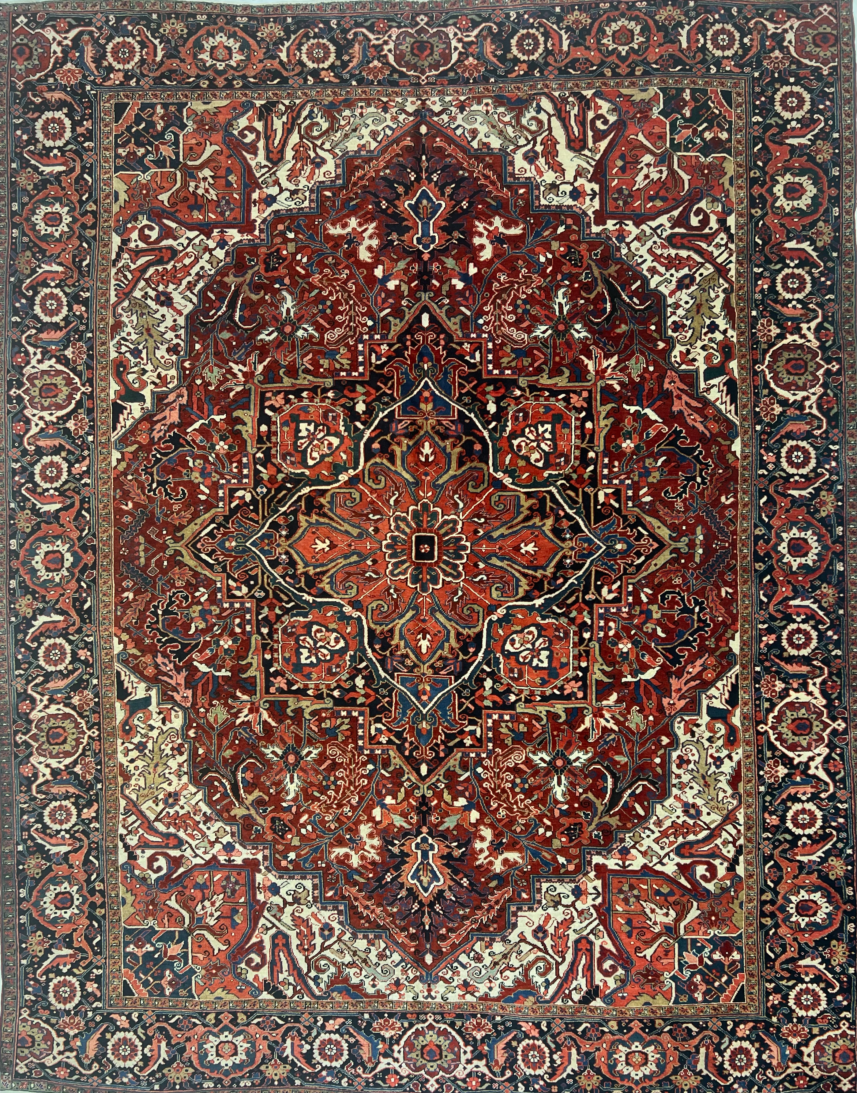 Fine Persian Heriz / 11’9"x14’5"
