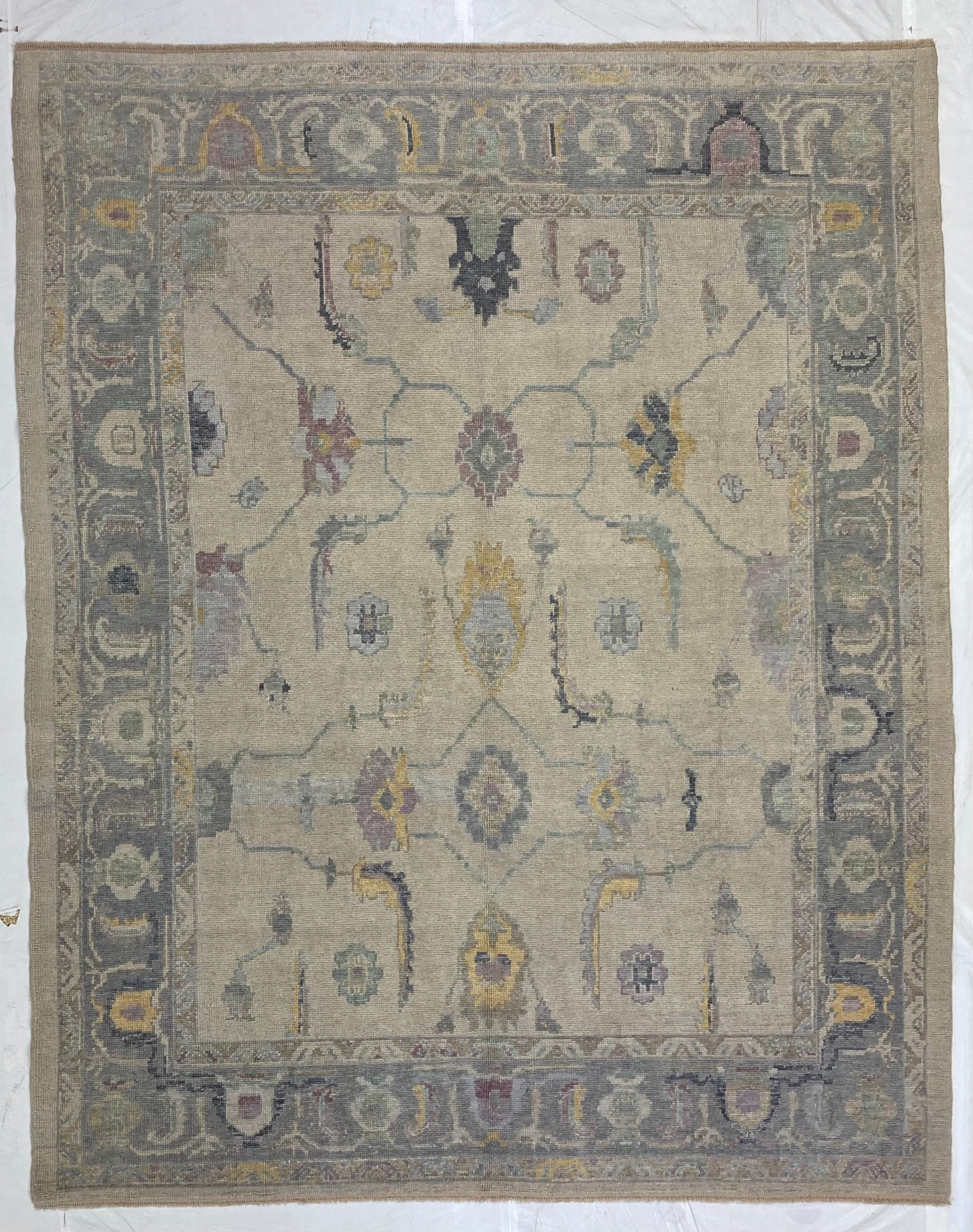 Fine Turkish Oushak  / 8'2"x10'2"