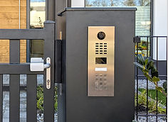 DoorBird D2101KV on a gate post