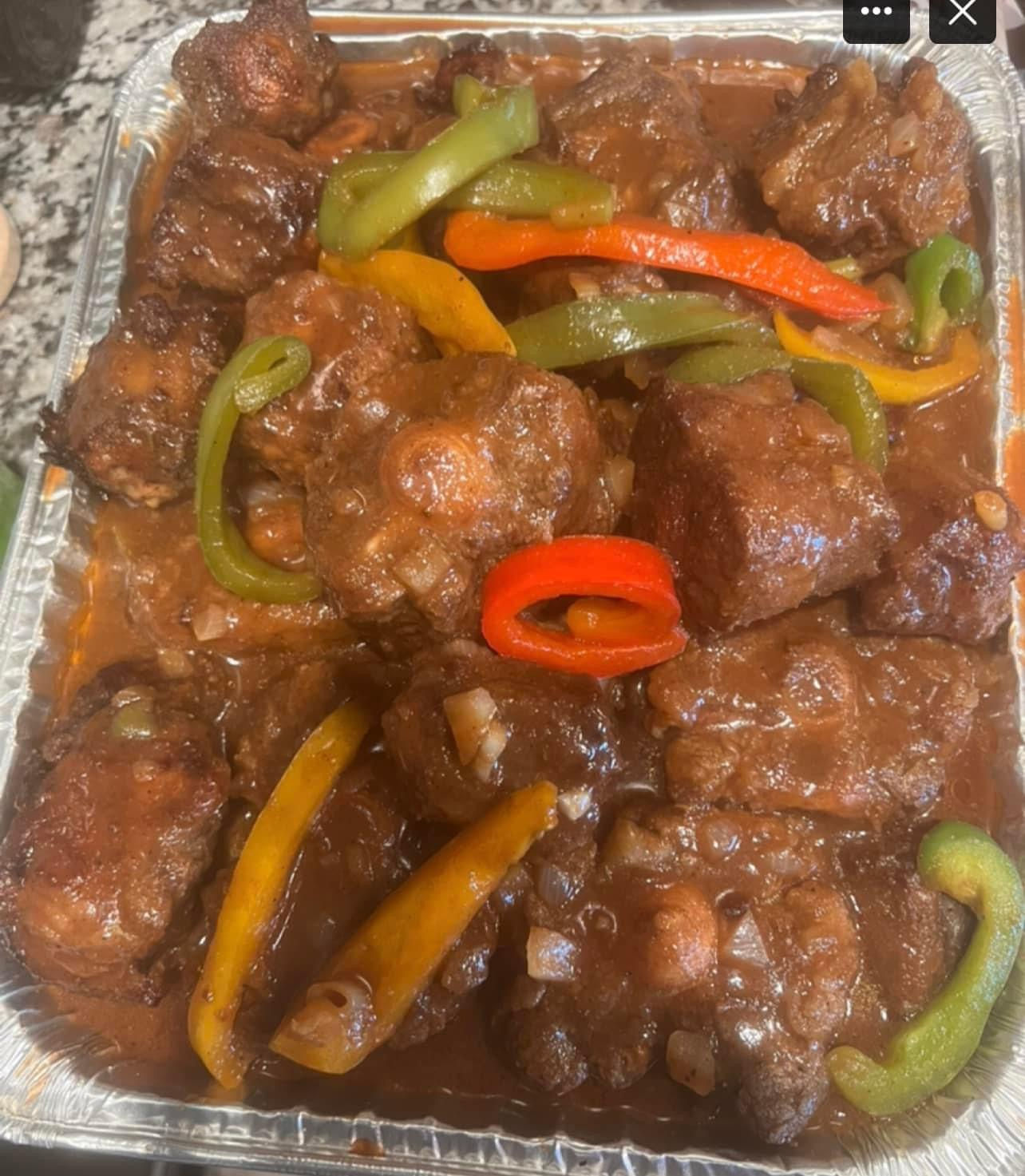 Pan of Oxtails 