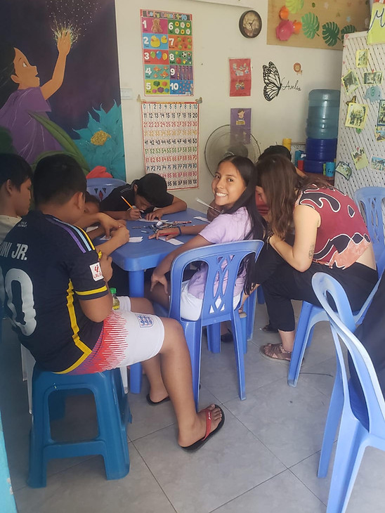 teachingwildlifeandart_Iquitos.jpg