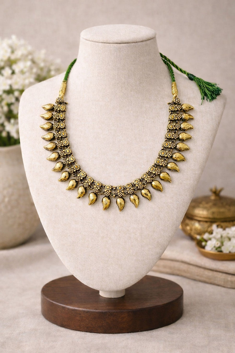 Thumbnail: athizay Antique Gold Ambia Choker Necklace Emerald Green Thread Call:8860010199