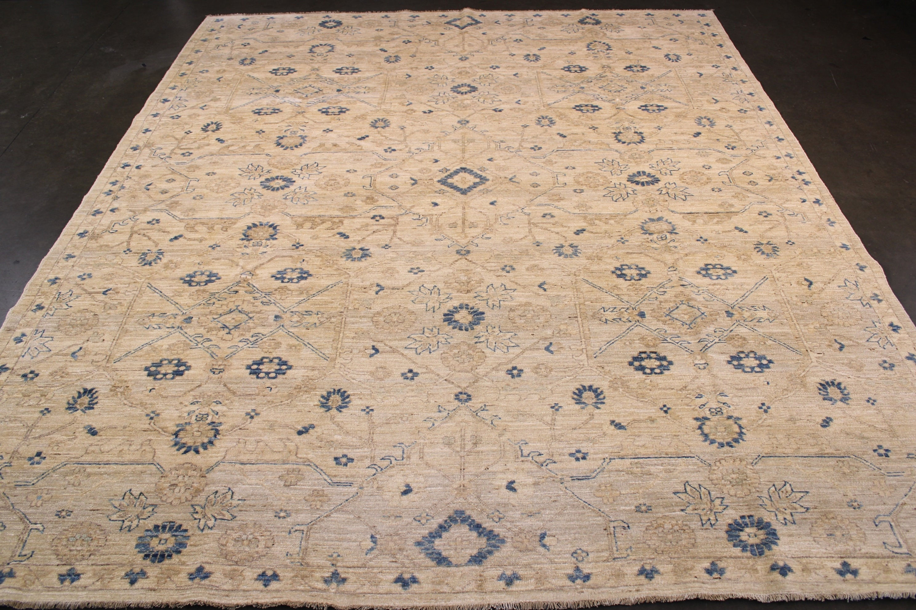 8x10 ft Neutral Persian Style Veg Dye Rug, Modern Colors, Fine HandKnotted Afgha