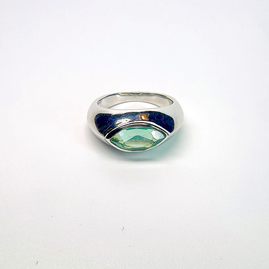 Anello Artigianale Etnico Dwarka Tormalina Verde Oro Bianco foto dal davanti