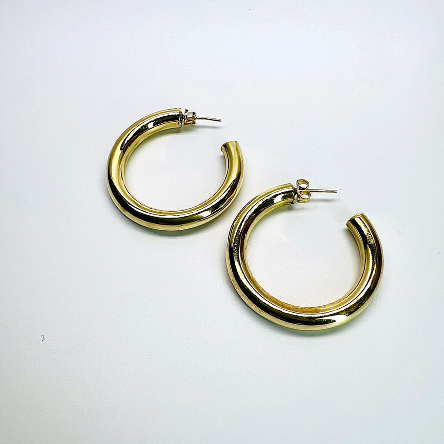 Orecchini Artigianali Etnici Hoops Medium Ottone vista dall'alto