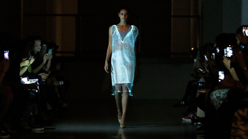 169-0916_FLRichardNicollopticdress_2000x11251152x648.jpeg