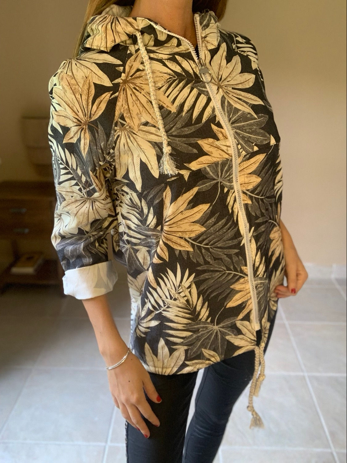 Chaqueta hojas