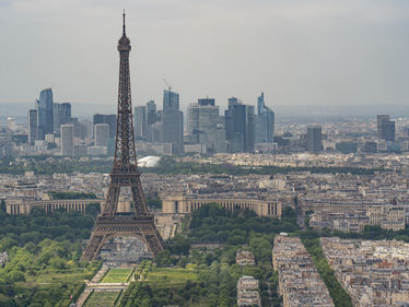 Paris Chooses Socialism Again: A 25-Year Trap Deepens