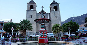 caraz plaza.jpg