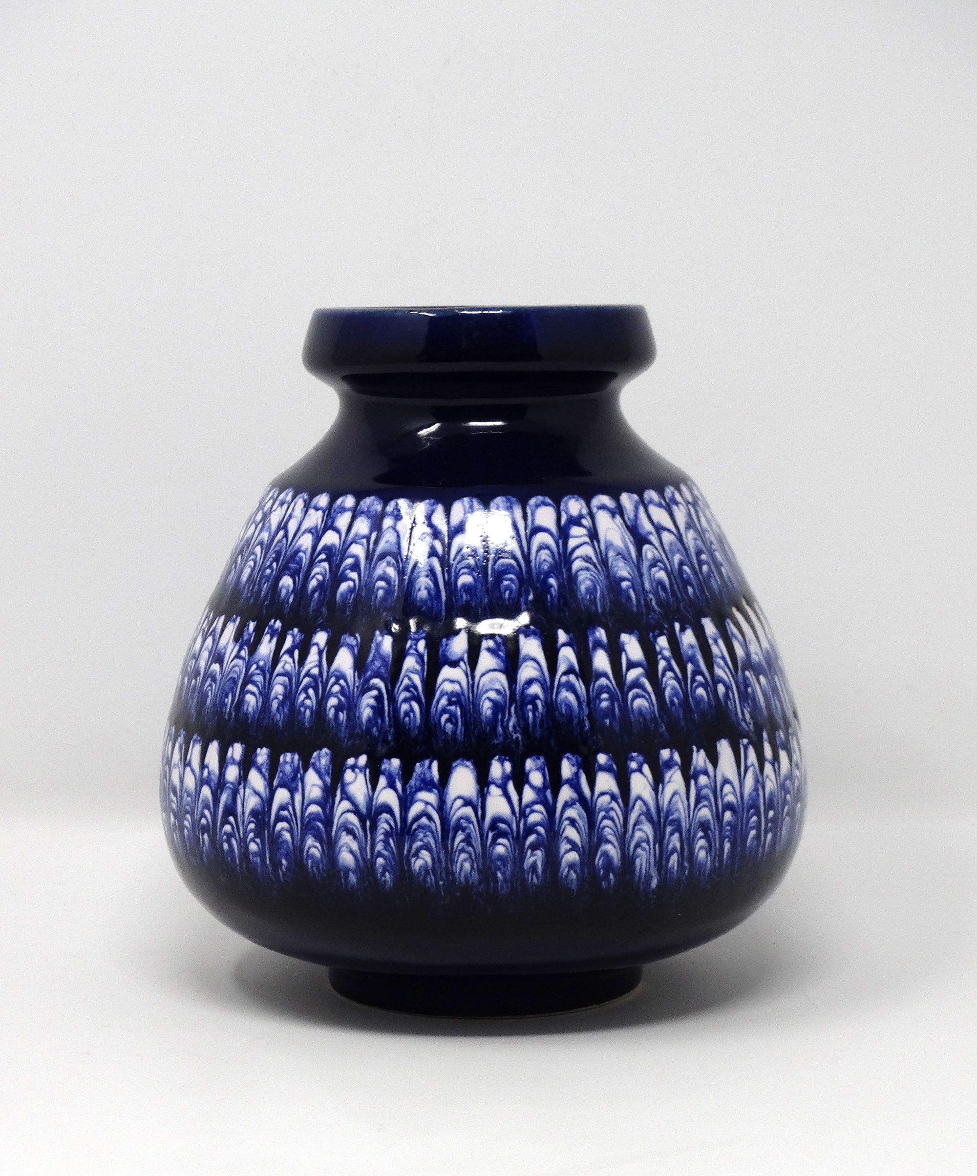 Schlossberg White Stripe