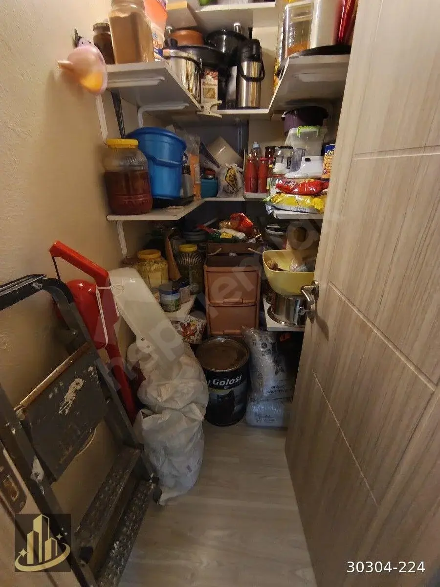 Küçük resim: "Birlik sitesinde" emsalsiz temizlikte daire.