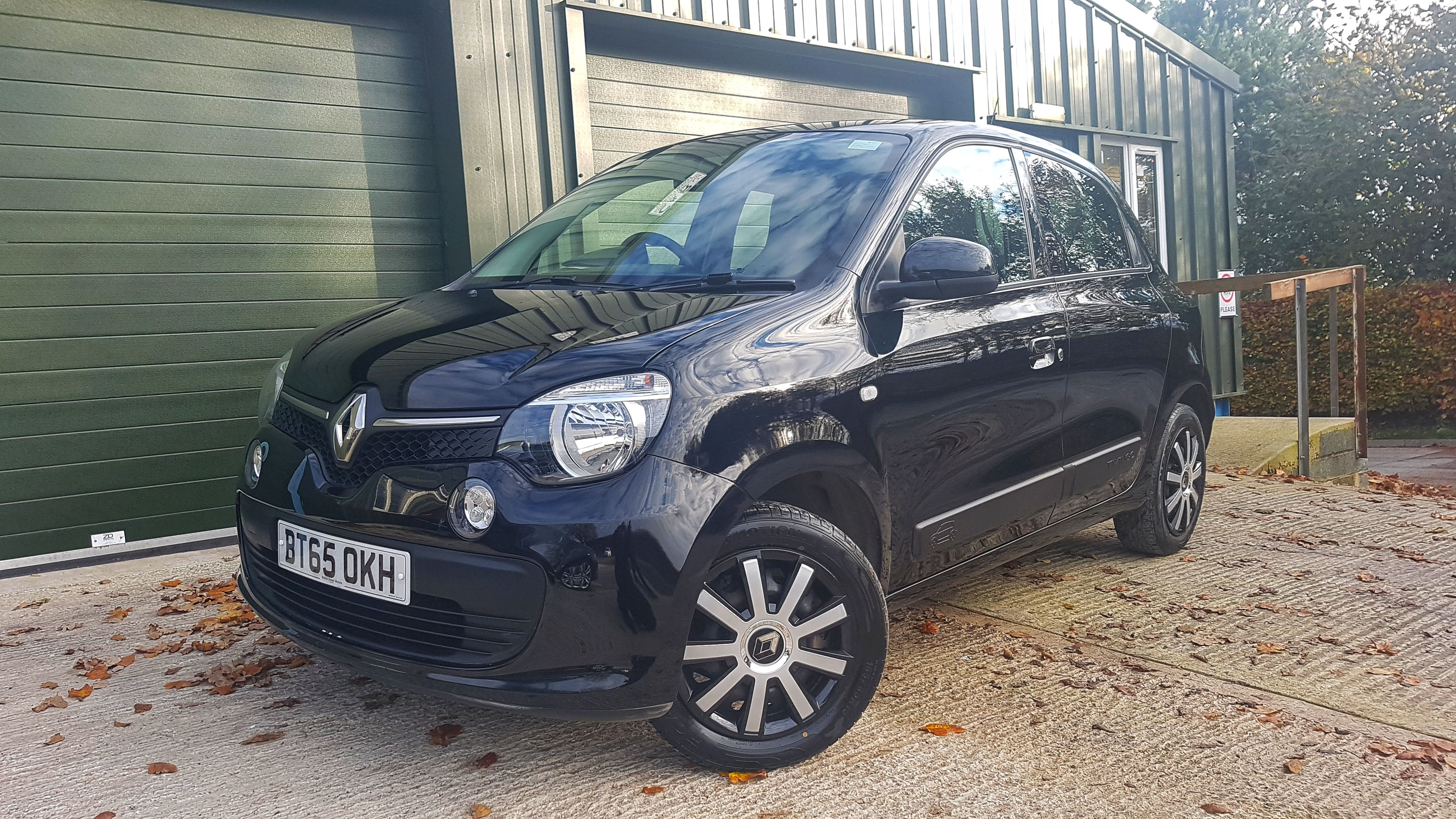 SOLD - 2015 Renault Twingo 1.0 Play SCE 5dr Manual