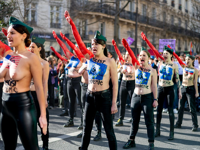 FEMEN, 8 mars 2025, Paris, Crédit Photo Pauline Makoveitchoux, Photographe Féministe