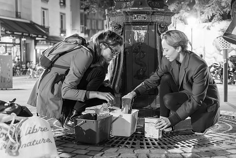 Collages contre les féminicides, Photo Pauline Makoveitchoux, Photographe Féministe, Collages féministes, Paris, France, Feminist photographer, Archives féministes. Ni una menos, Metoo