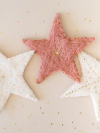 Pas de sapin sans étoile (feutrée) de Noël 