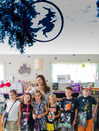 Halloween bag workshops, they glow all in the dark !!!