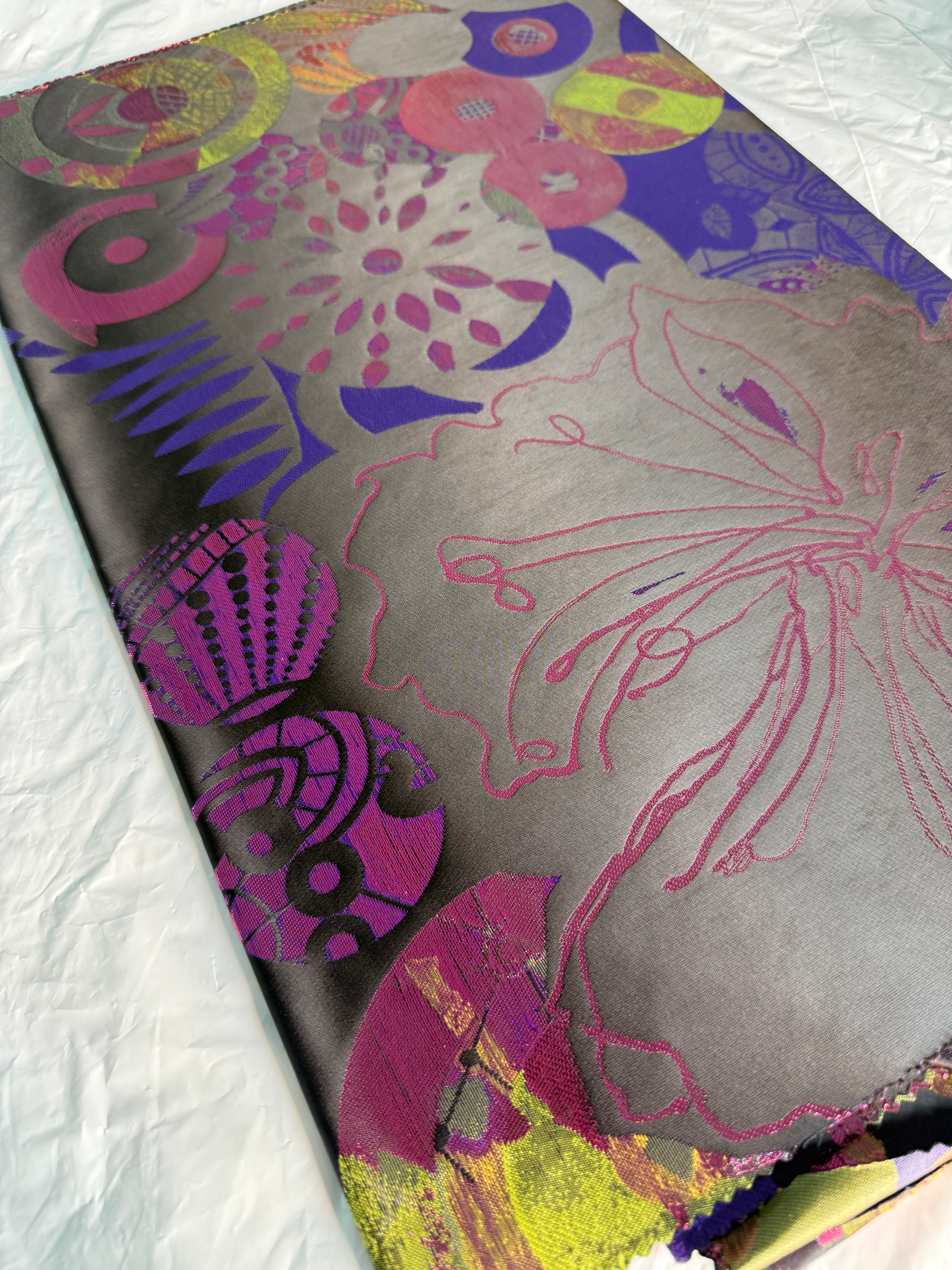 🎨 Luxury Abstract Floral Jacquard HOH Gele – Black & Fuchsia