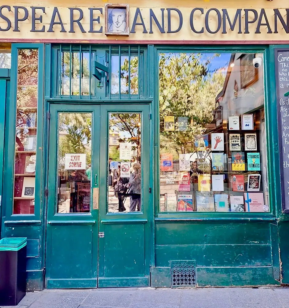 Księgarnia Shakespeare & Company, 37 rue de la Bûcherie, w 5. dzielnicy