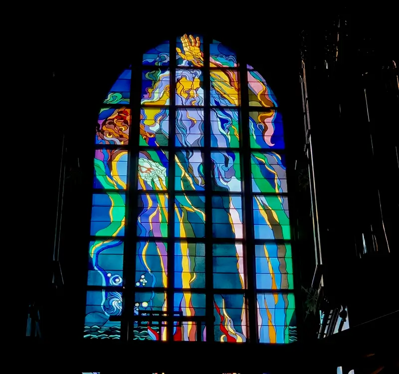 Stanisław Wyspiański stworzył wiele obrazów i projektów witraży, Kościele Franciszkanów.