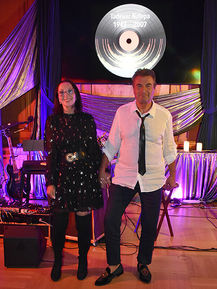 Agata Pilitowska i Henryk M. wspólnie na scenie w finałowej części koncertu.