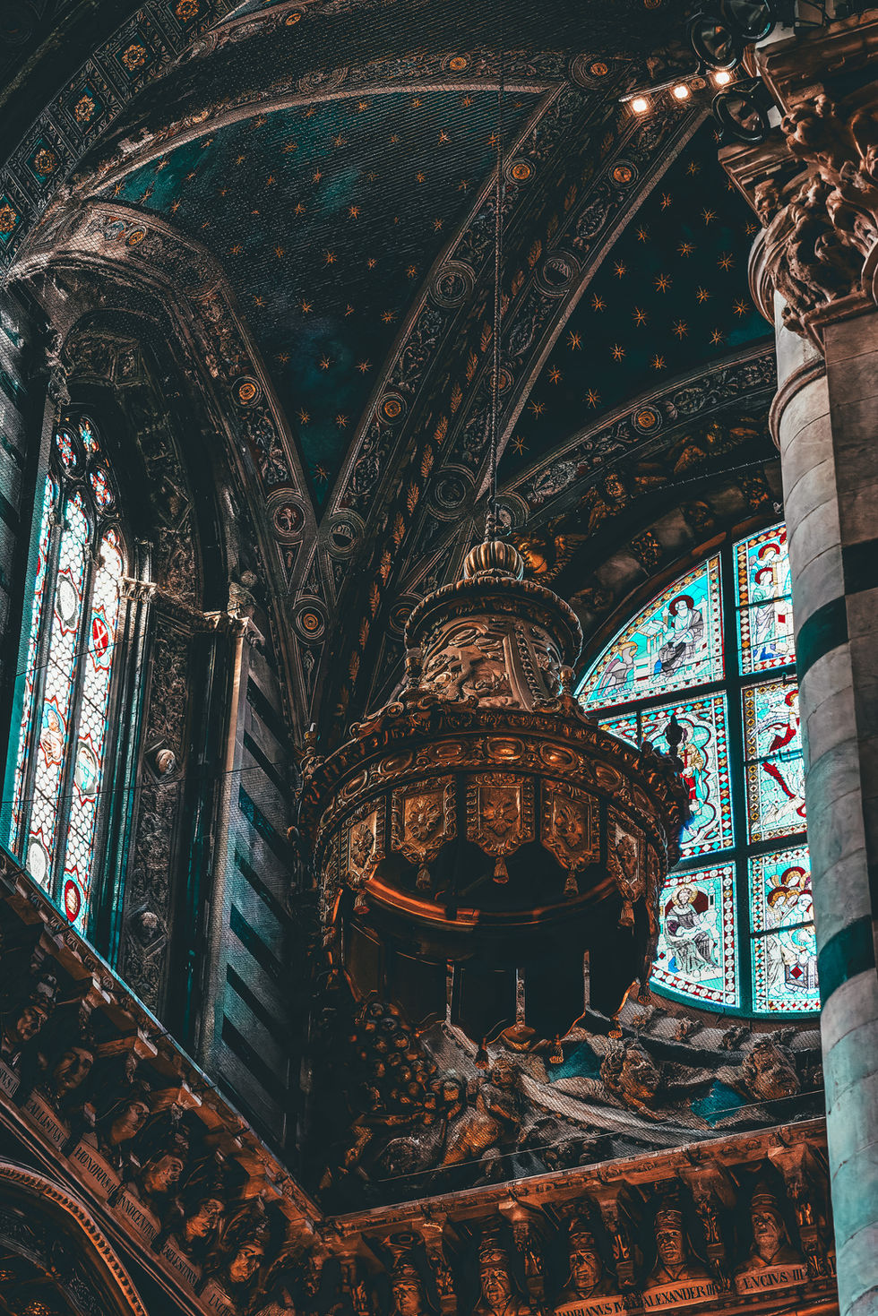 Particolare interno del duomo