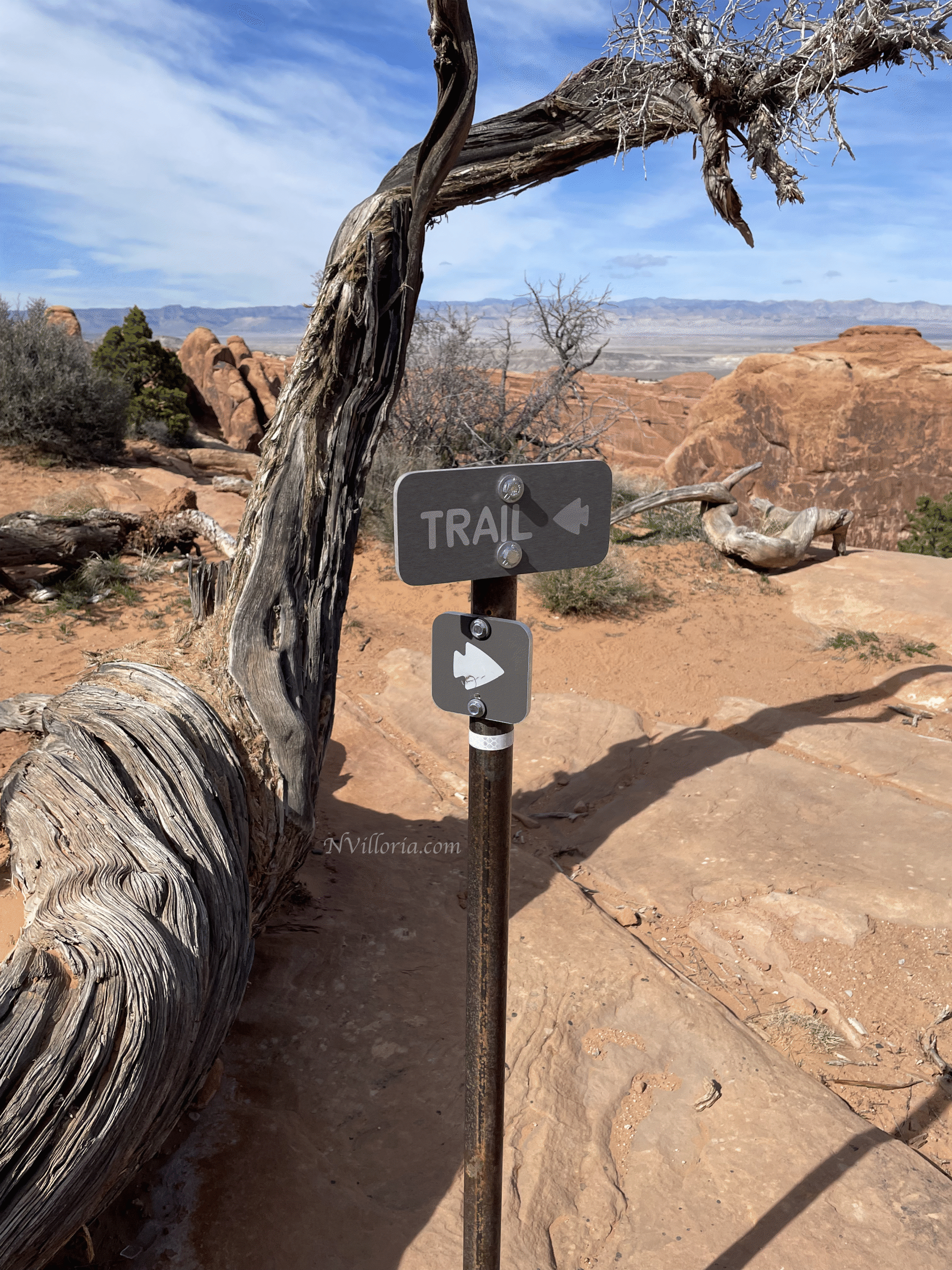 views from hiking at Arches National Park - via NVilloria.com