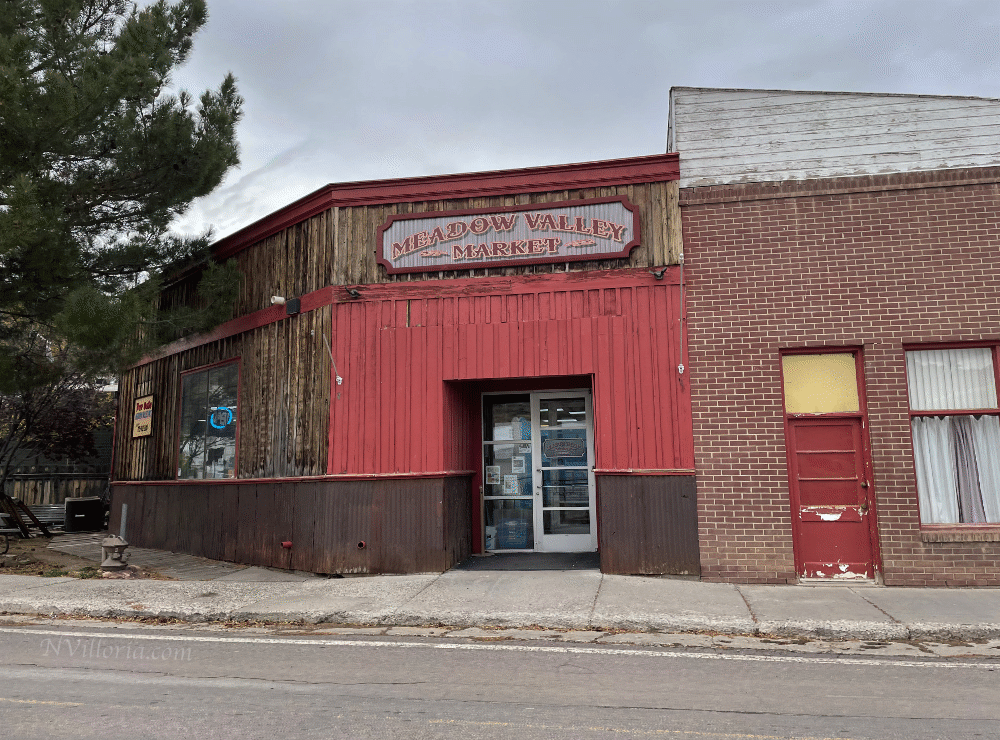 Building exteriors in Pioche, NV - via NVilloria.com