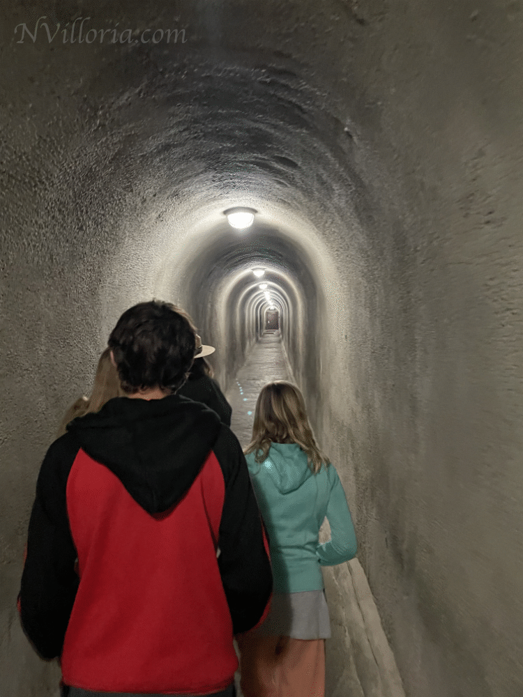 Tour inside Lehman Caves - via NVilloria.com Travel blog