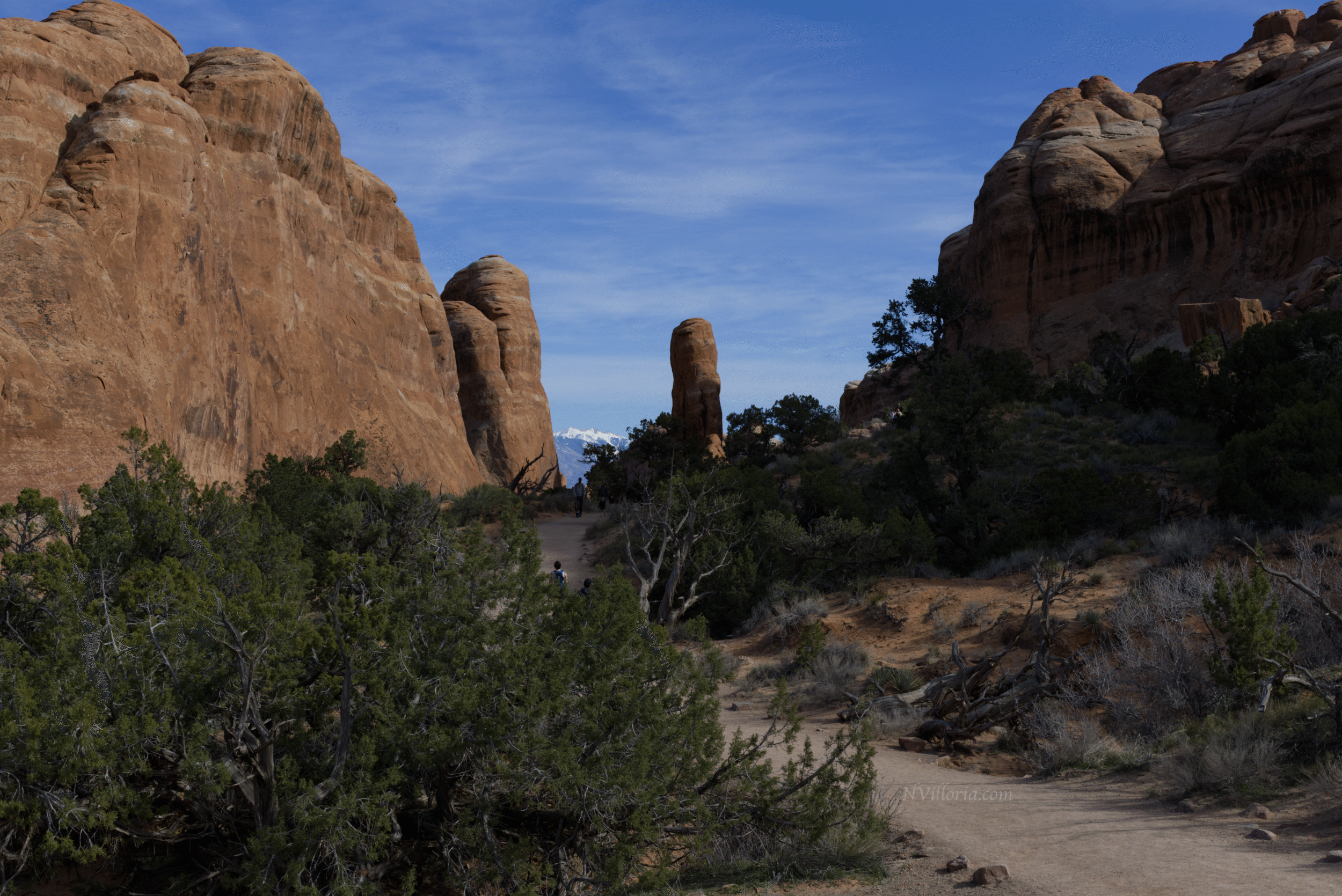 views from hiking at Arches National Park - via NVilloria.com
