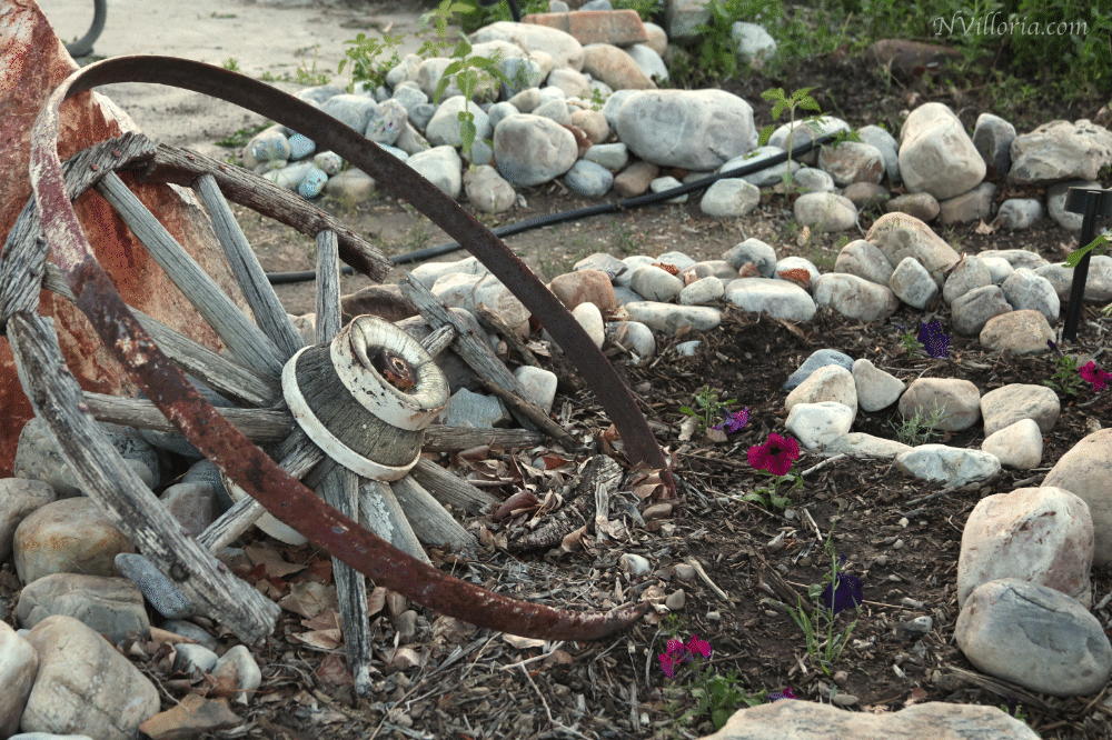 Decor at The Stargazer Inn in Baker, NV - via NVilloria.com blog