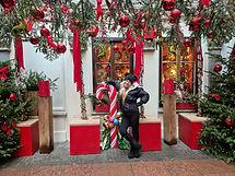 <p dir="RTL" class="font_7" style="text-align: center">🎶 <strong>ואם הייתם יכולים לבחור שיר אחד שילווה את הטיול שלכם כאן – איזה שיר זה היה?</strong></p>