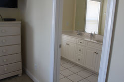 Master bath for queen bedroom