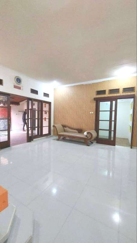 Thumbnail: Rumah Cantik Di Lingkungan Perumahan Asri, Nyaman & Aman
