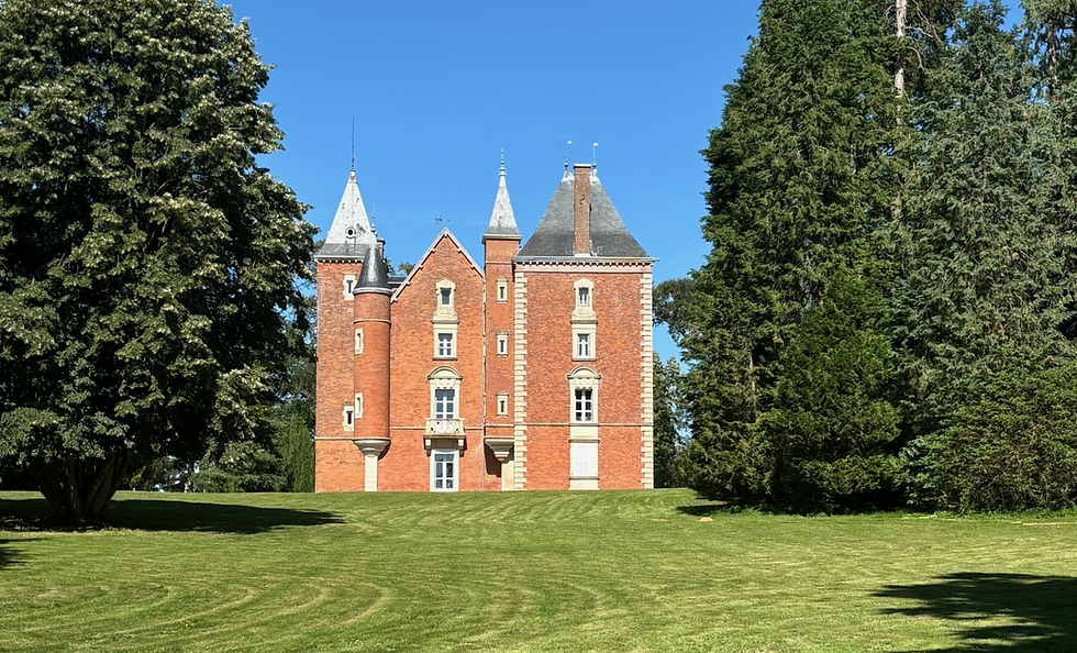 Château de Montsymond brick western facade and grounds
