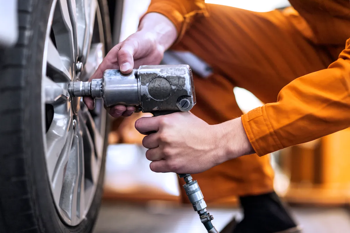Paul's Auto Service
