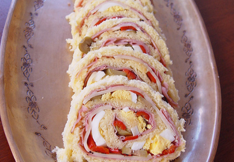 Pionono dulce con jamón