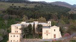 Visione aerea del conventro e della chiesa di San Pietro e Paolo