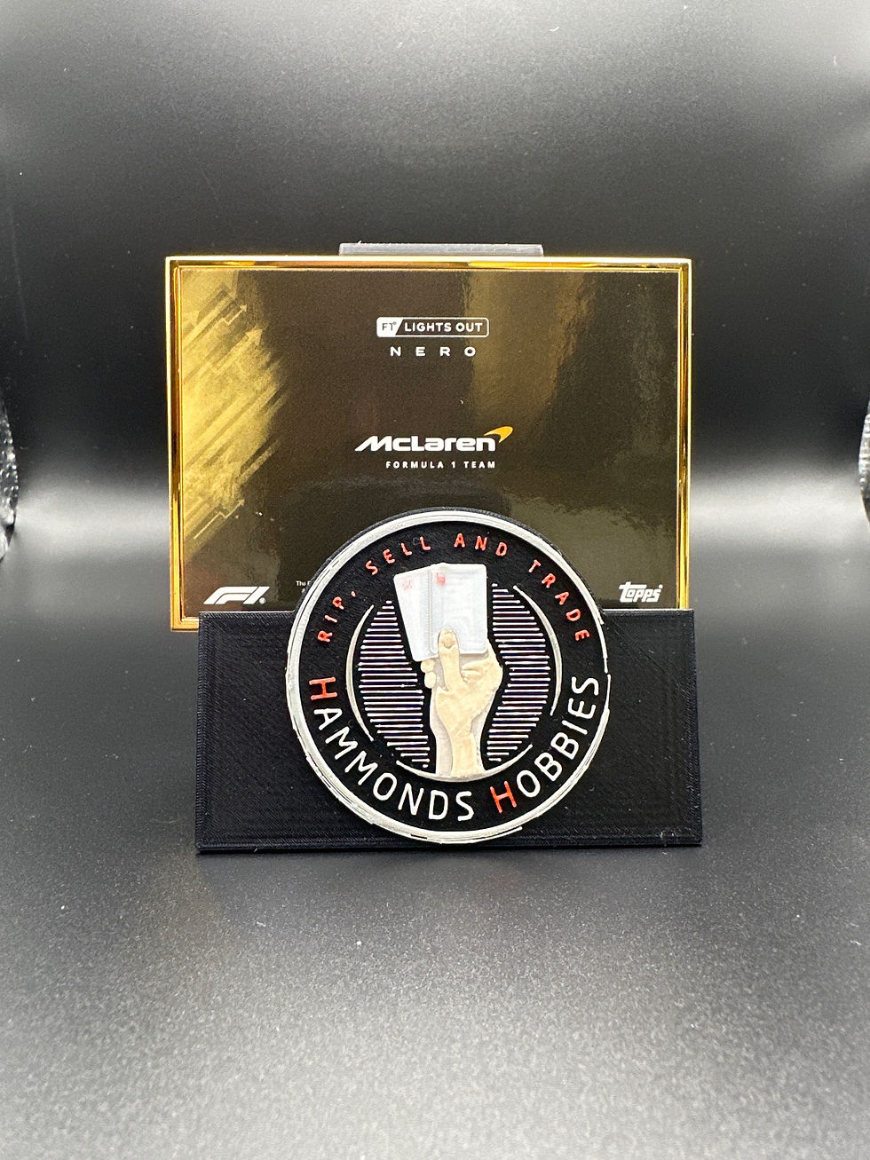 Miniatura: F1 Lights Out Lando Norris Nero Card Gold Frame 1/1 