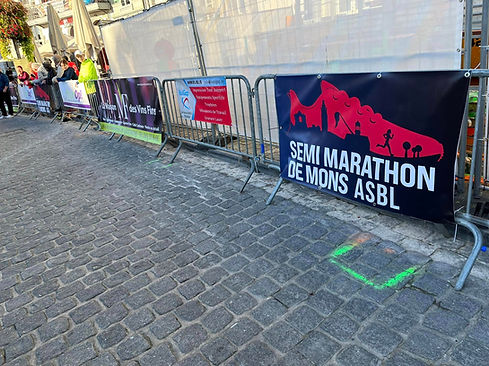 Bâche imprimées pour barrières de rue