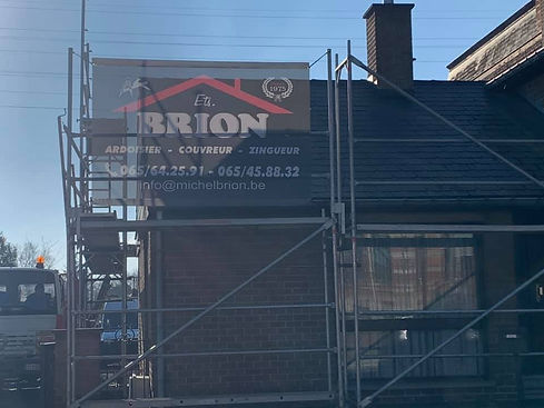 bâche micro perforée pour échafaudage