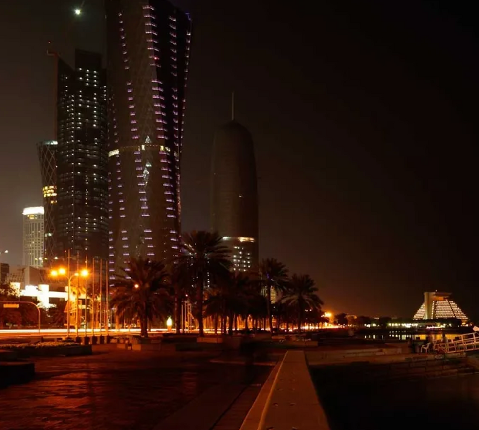 Miniatura: Dubai con Abu Dhabi
