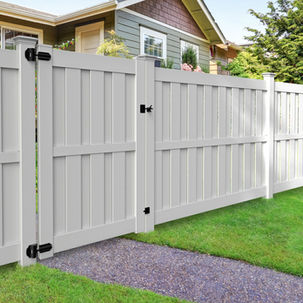 Shadowbox-Vinyl-Fencing.jpg