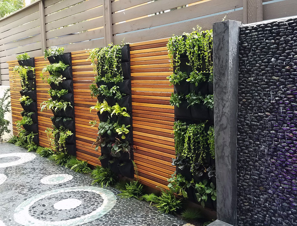 12 Pocket Outdoor Vertical Living Wall Planter