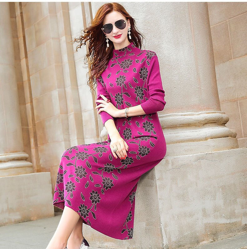 Thumbnail: Elegant Knitted Patchwork Gradient Pink Pleated One-Piece Sweater Dress