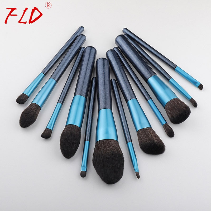 Thumbnail: 12pcs Wood Handle Makeup Brush Set Blush Brush Set Eye Eyeliner Foundation