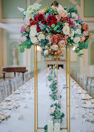 Table of flowers4.jpg