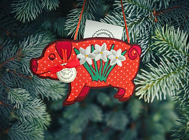 pig-ornament-flower-left-v2-sm.jpg